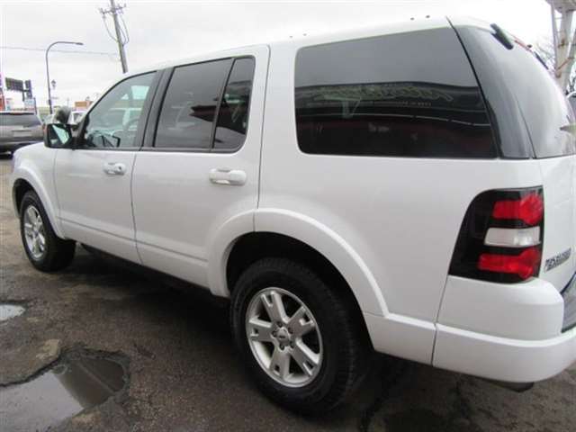 Ford Explorer 2010 photo 54
